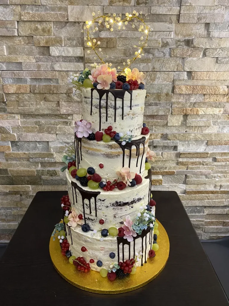 Elkészült torta