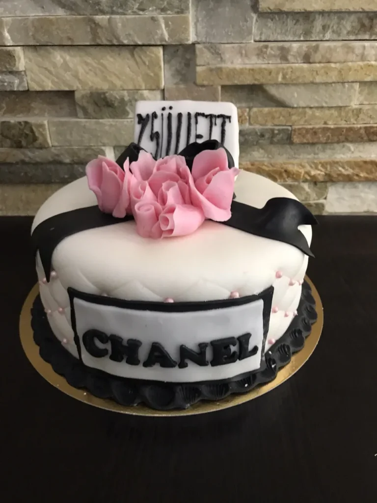 Elkészült torta