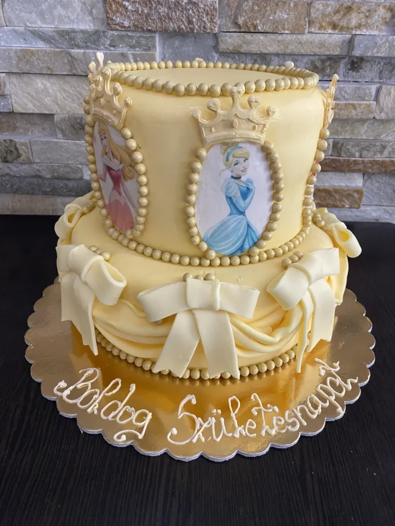 Elkészült torta