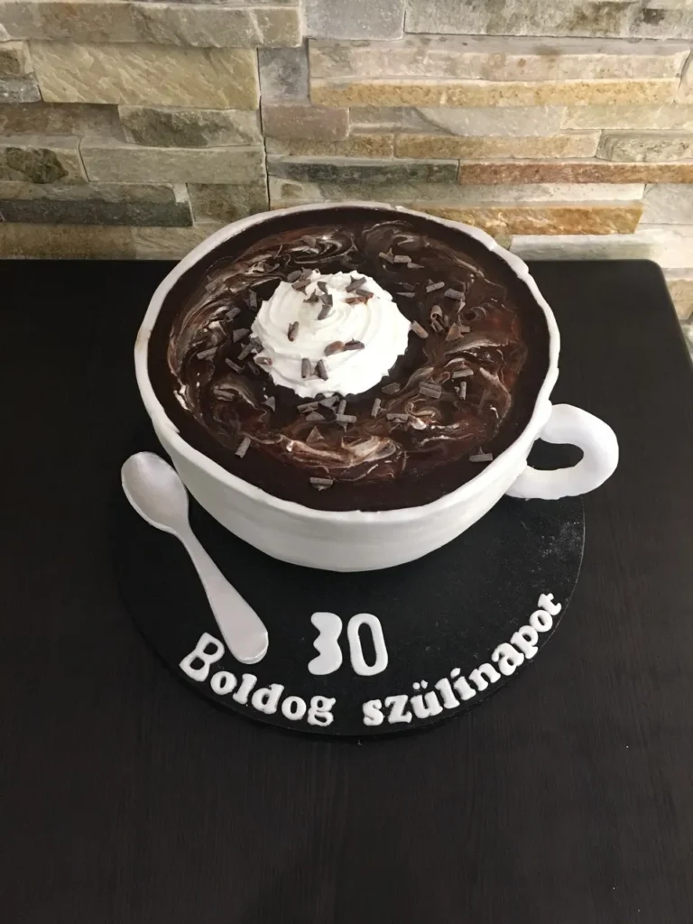 Elkészült torta