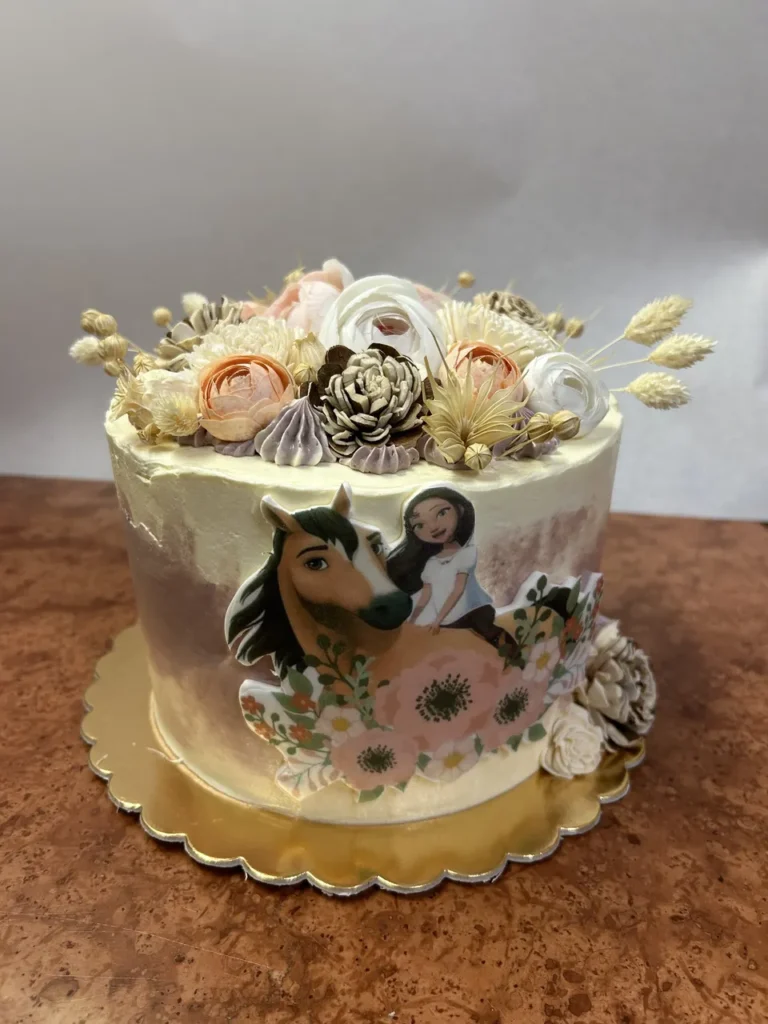 Elkészült torta