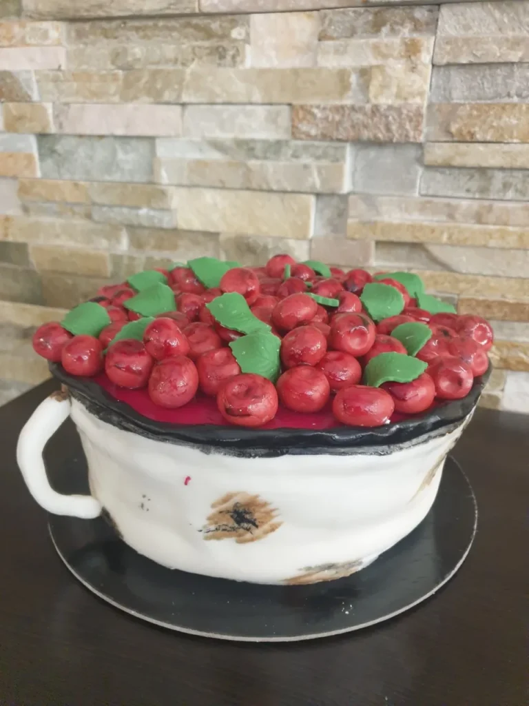 Elkészült torta