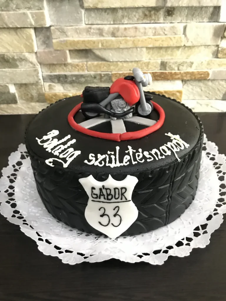 Elkészült torta