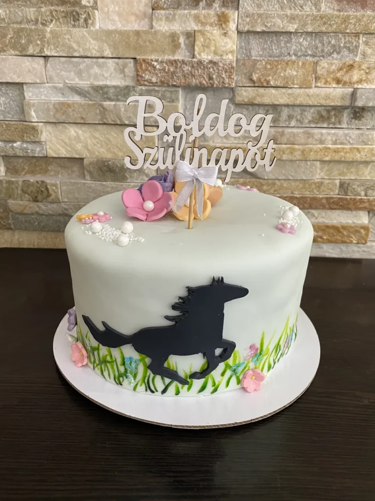 Elkészült torta